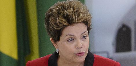 Dilma considera absurda a forma como os policiais federais têm agido na greve / Foto: Wilson Dias/ABr
