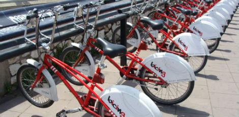 Estações e bicicletas serão semelhantes as que existem em Barcelona, na Espanha / Foto: Diogo Menezes/JC