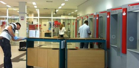 Assalto ocorreu no Banco Santander do Parnamirim / Foto: Hélia Scheppa/JC Imagem