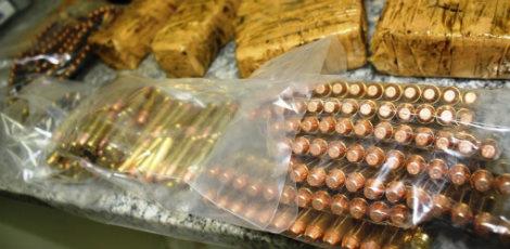 Milhares de munições foram apreendidas além de cocaína para fabricar 600 mil pedras de crack / Foto: Polícia Federal/Divulgação