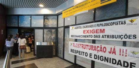 Policiais federais têm feito várias reivindicações e pedido concurso público / Foto: Bernardo Soares/Acervo JC Imagem