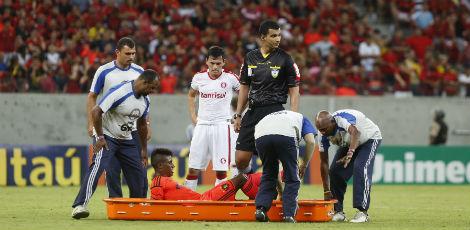 Érico Júnior sofre pressão da torcida pela falta de gols / Foto: Alexandre Gondim/JC Imagem