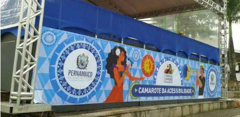 Entre as ações do Carnaval sem Preconceito, está a instalação de camarotes de acessibilidade / Foto: Divulgação
