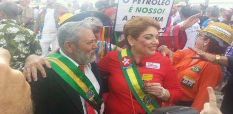 Dilma e Lula também marcam presença no Galo da Madrugada / Foto: Jornal do Commercio