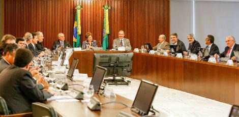 A presidenta Dilma Rousseff informou que faria reuniões de coordenação política com a participação de ministros de diversos partidos para discutir os temas de interesse do governo / Foto: Roberto Stuckert Filho/PR