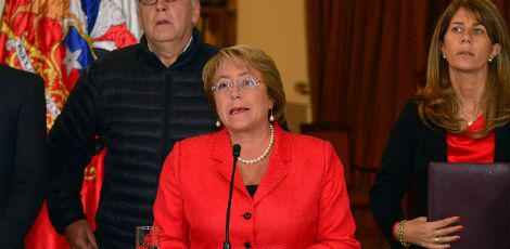 Bachelet contava com um alto índice de aprovação quando concluiu o primeiro mandato e ao assumir o segundo / Foto: José Manuel de la Maza / Presidência do Chile