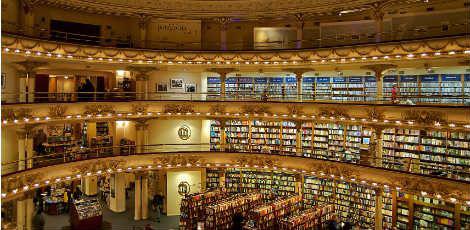 A livraria El Ateneo, em Buenos Aires, é considerada uma mais das bonitas no mundo / Reprodução