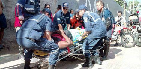 Após os primeiros socorros, o mesmo foi encaminhado para o Hospital da Restauração / Foto: Corpo de Bombeiros/Divulgação