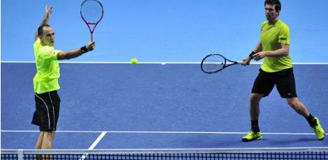 Soares e Peya precisaram mostrar controle emocional para avançar às quartas de final de Wimbledon / AFP