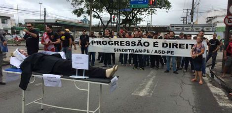 Os servidores do Detran-PE entram em greve por tempo indeterminado na última quarta-feira (5) / Foto: Amanda Duarte/ JC Imagem