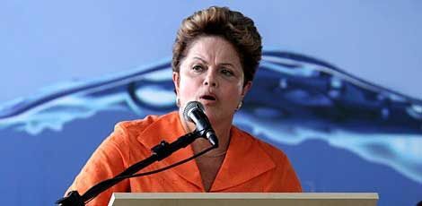 Dilma quer reforçar a presença no Nordeste, onde vem perdendo apoio da base eleitoral que a sustentava / Foto: Clemilson Campos/Acervo JC Imagem