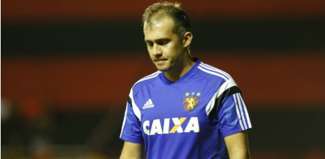 Eduardo era o técnico que estava há mais tempo no comando de um clube no Brasil: 1 ano e 7 meses. / Foto: Alexandre Gondim/JC Imagem