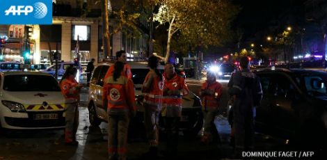 Além disso, uma explosão atingiu um bar perto do Stade de France, onde ocorria um amistoso entre a seleção da França e da Alemanha / Foto: AFP
