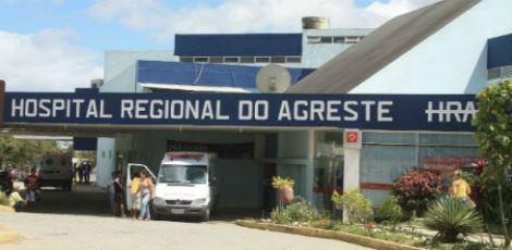 O suspeito está sob custódia da Polícia no Hospital Regional do Agreste / Foto: reprodução/Rádio Jornal