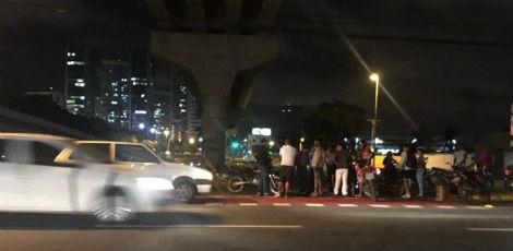 Atropelamento na Via Mangue está entre os acidentes que deixaram vítimas desde o fim da tarde / Foto: Gustavo Belarmino/JC