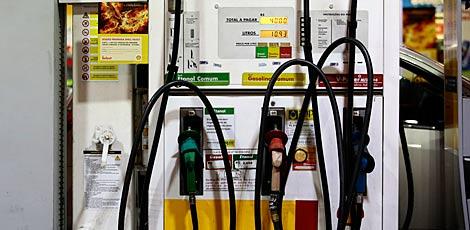 A cidade do Recife tem 209 postos de combustíveis. Todos terão de se adaptar à lei / Foto: André Nery/JC Imagem