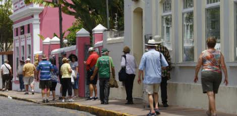 Turistas aproveitaram parada para fazer city-tour no Recife e em Olinda / Foto: Bobby Fabisak/JC Imagem