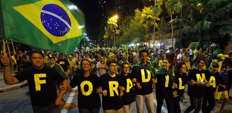 Boa Viagem tem sido o endereço constante das manifestações pelo impeachment de Dilma / Bobby Fabisak/ JC Imagem