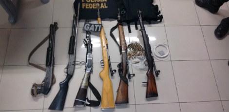 Além da prisão de José, foram apreendidas armas e munições com o acusado / Foto: SDS/Divulgação