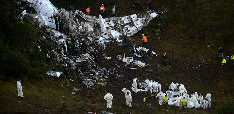 No acidente que envolveu a delegação da Chapecoense, faleceram 76 das 81 pessoas a bordo / Foto: RAUL ARBOLEDA/AFP

