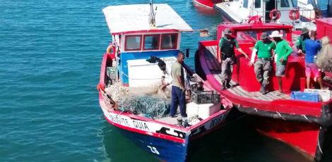 Embarcação sem autorização de pesca é apreendida em Ipojuca - JC Online