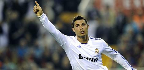 Cristiano Ronaldo, inclusive, já saberia que é o ganhador do Bola de Ouro deste ano / AFP