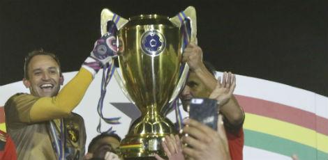 Magrão se tornou o maior campeão com a camisa do Sport / Foto: Diego Nigro/JC Imagem