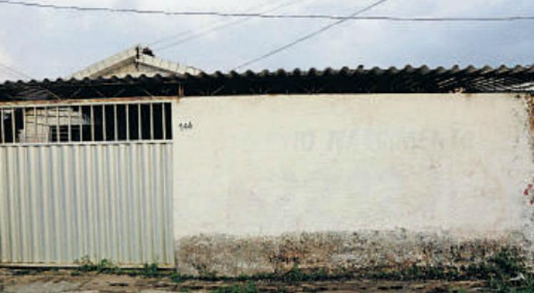 Em Peixinhos, nenhuma casa de número 145, um único imóvel onde funcionariam quatro das empresas que contrataram com a Alepe / Fotos: Diego Nigro/JC Imagem