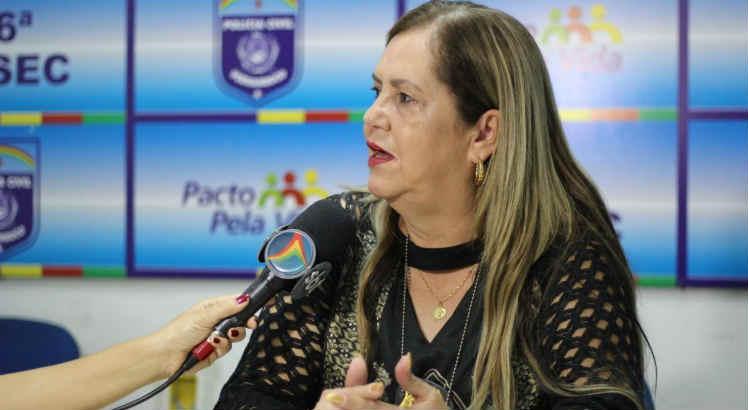 A delegada Maria Betânia Tavares está acompanhando as investigações em Limoeiro / Foto: Filipe Jordão/JC Imagem
