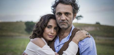 Camila Pitanga e Domingos Montagner formavam par romântico em Velho Chico / Foto: TV Globo/Divulgação