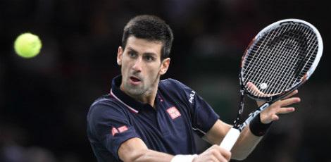 Djokovic leva susto, mas bate espanhol e avança em Montecarlo