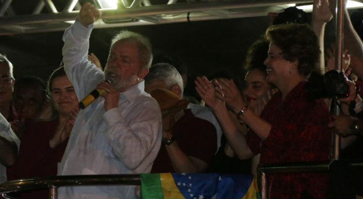 Lula voltou a criticar a Polícia Federal e o Ministério Público / Foto: Alexandre Gondim/JC Imagem
