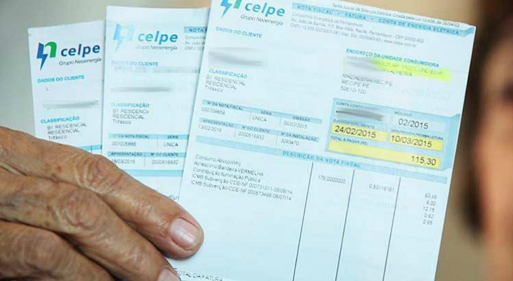 Lotéricas não estavam recebendo contas da Celpe desde o dia 1º de maio / Foto: André Nery/ Arquivo JC Imagem