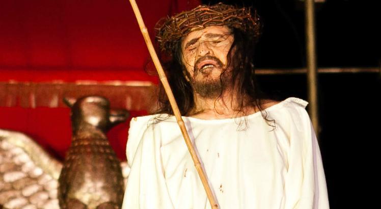 IntÃ©rprete de Jesus da 'PaixÃ£o de Cristo do Recife' foi internado na UTI na Ãºltima quarta / Foto: LaÃ­s Telles/DivulgaÃ§Ã£o