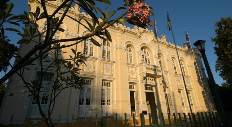 Reforma administrativa de João Campos e reestruturação das Zeis são votadas na Câmara do Recife 