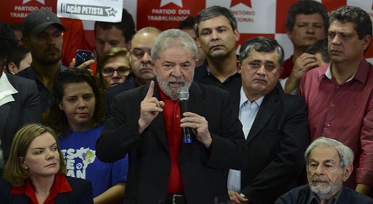 O não pagamento impedirá a progressão de regime de pena de Lula / Foto: Agência Brasil