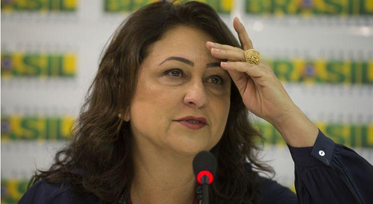 A proposta de Kátia Abreu se baseia no artigo 77 da Constituição Federal / Foto: Agência Brasil