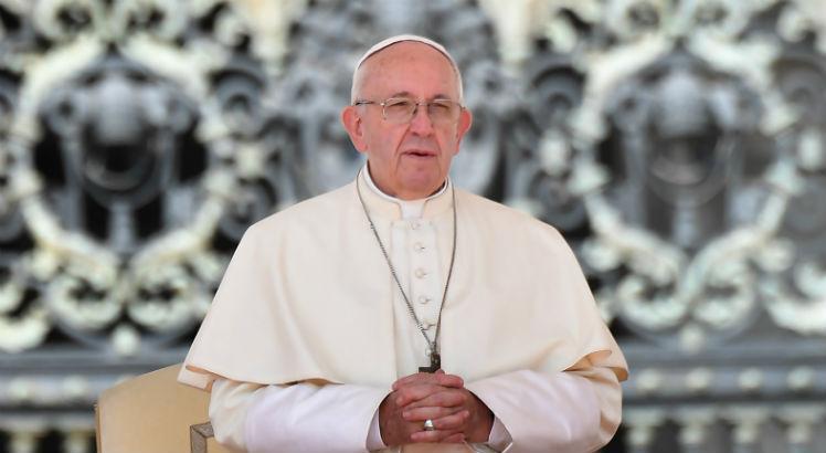 Resultado de imagem para ApÃ³s renÃºncia de diretores de Imprensa, papa Francisco nomeia interino