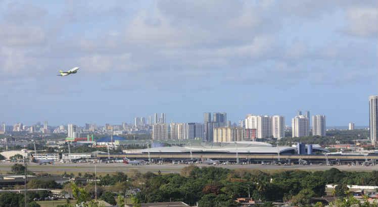 Aeroporto do Recife faz parte do bloco Nordeste, ao lado de mais cinco terminais / Foto: Filipe Jordão/JC Imagem