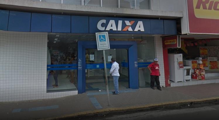 O alvo do assalto foi a agência localizada na Rua Coronel Bezerra, centro da cidade / Foto: Reprodução/Google Maps