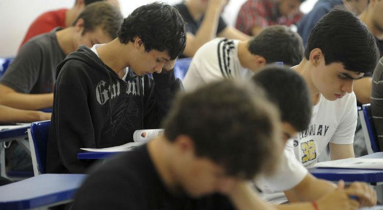 Programa de Fomento às Escolas de Ensino Médio em Tempo Integral está sendo reavaliado pelo  Ministério da Educação (MEC) / Agência Brasil