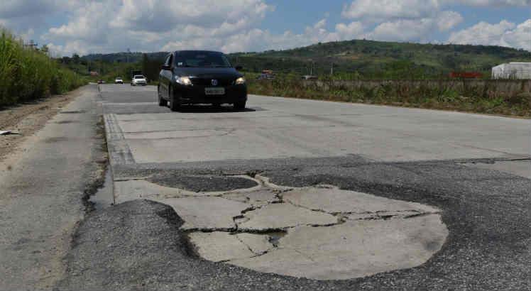Investimento de R$ 505 milhões para recuperar 40% das estradas em Pernambuco