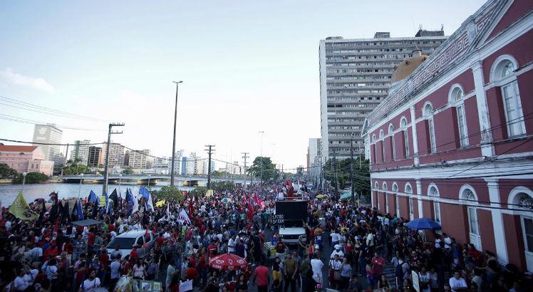 Organização estima a participação de 40 mil pessoas  / Foto: Brenda Alcântara/JC Imagem 