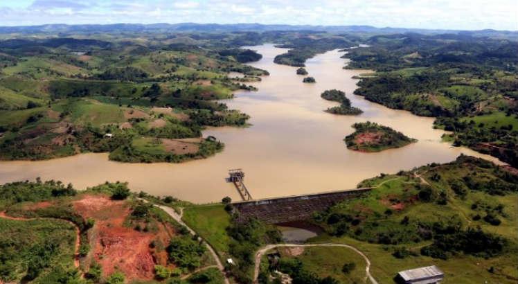 Aumento no volume dos reservatórios, como o de Pirapama, não trouxe alívio para quem sofre com problemas no abastecimento  / Foto: Divulgação/Compesa