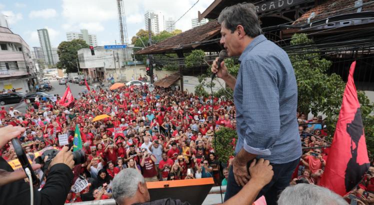 Lula deve ser solto até o fim de setembro, diz Haddad no Recife