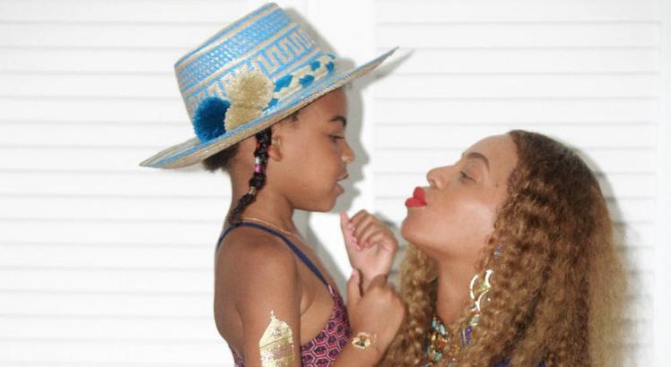 Filha de Beyoncé e Jay-Z, Blue Ivy completa dez anos e impressiona por tamanho; veja imagem