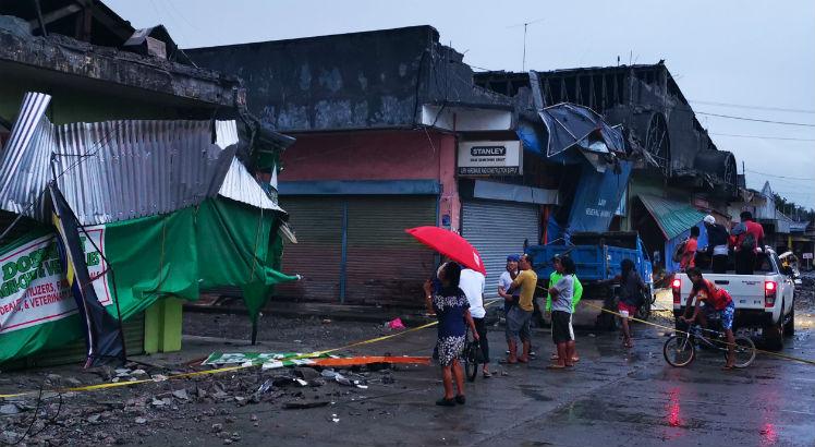 Terremoto nas Filipinas mata criança e fere dezenas