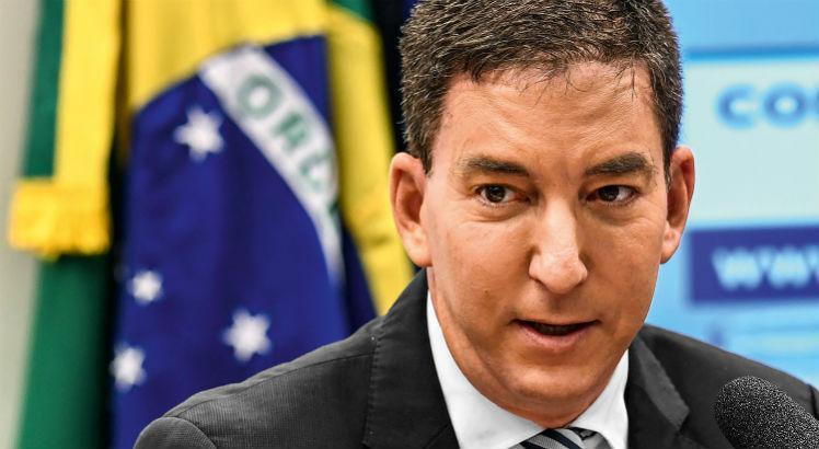 Centro-esquerda reage no Twitter à denúncia do MFP contra Glenn Greenwald