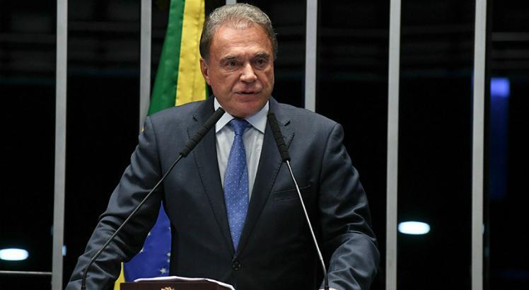 ''É o começo da derrubada'', diz Alvaro Dias sobre juiz de garantias