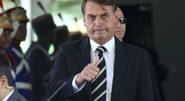 Após Bolsonaro pedir reabertura do comércio e escolas e fim da quarentena do coronavírus, políticos reagem